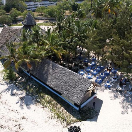 The New Big Tree Beach Resort Mombasa Exterior photo